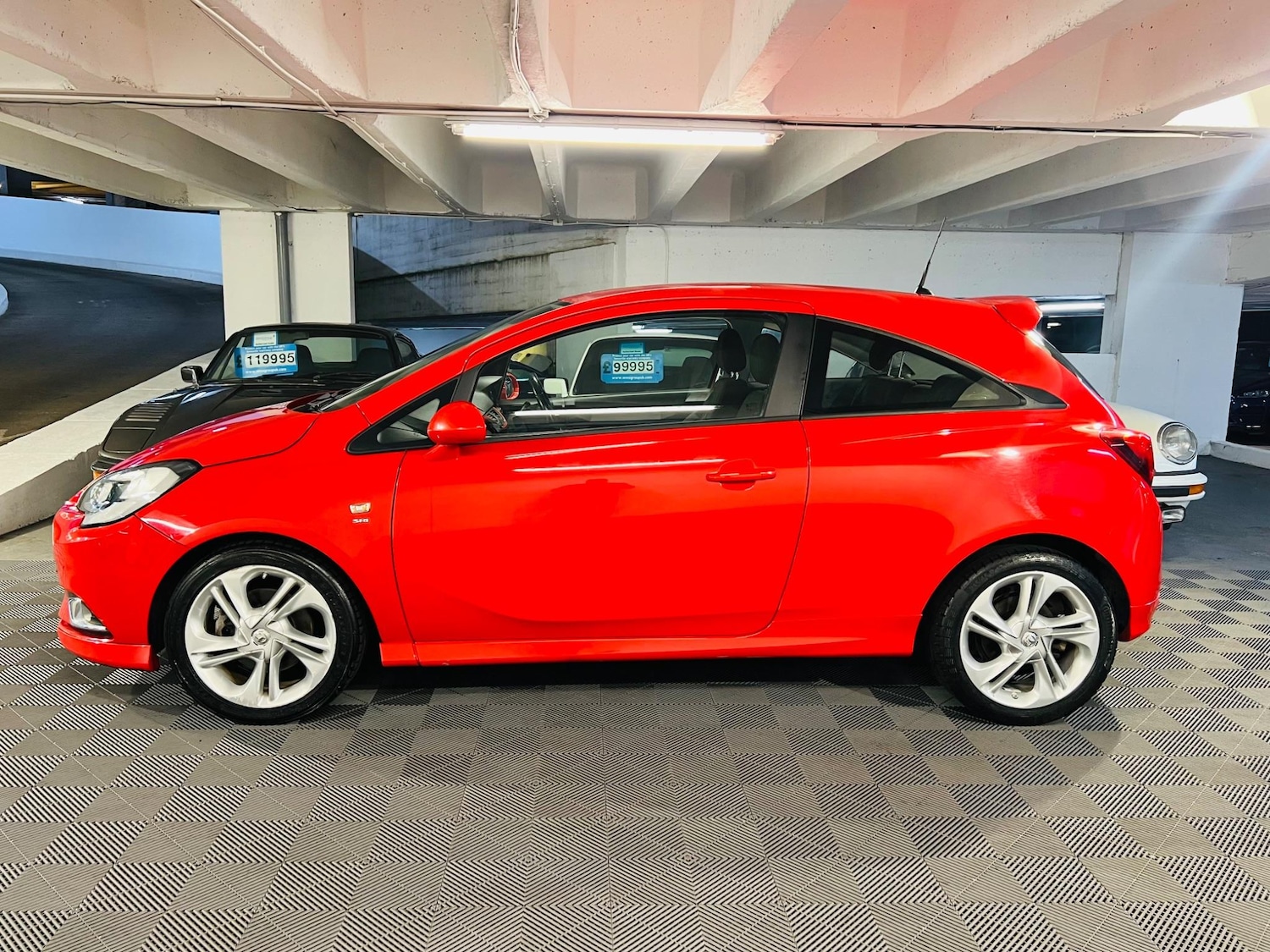 Used Vauxhall Corsa for sale - 76997051: Photo 2