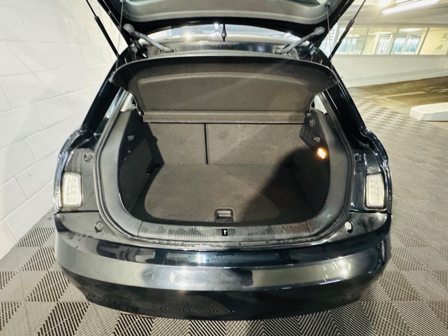 Used Audi A1 for sale - 76499471: Photo 12