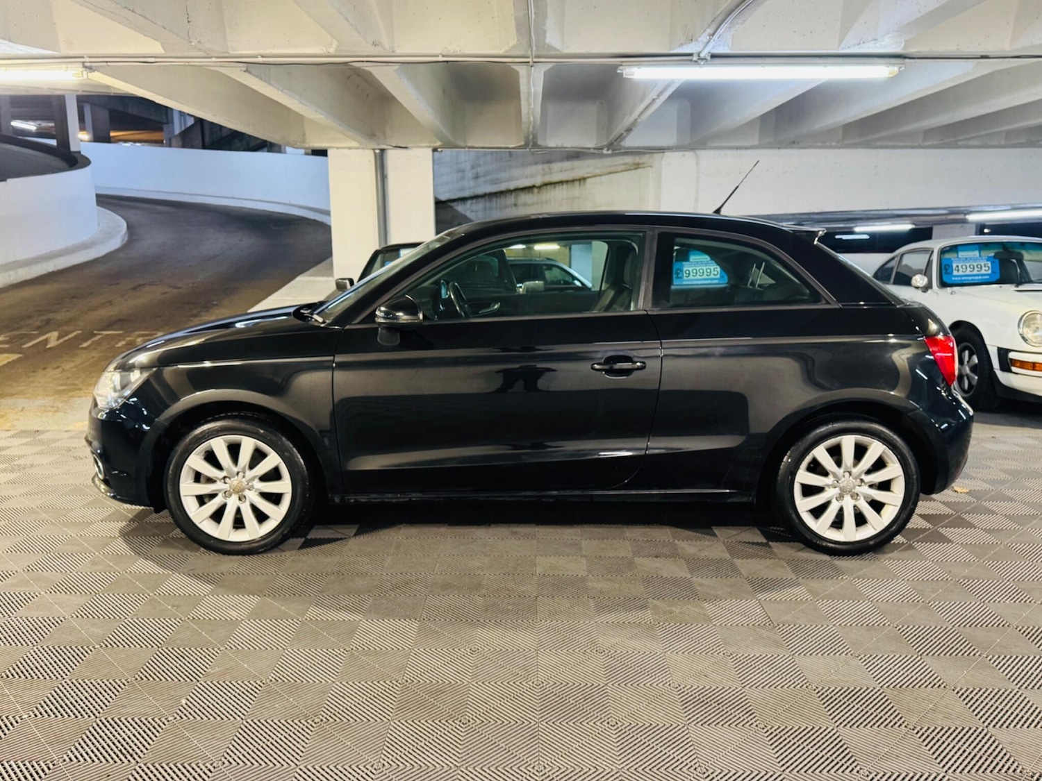 Used Audi A1 for sale - 76499471: Photo 2