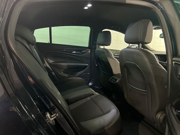 Used Vauxhall Insignia 2018 for sale - 75247277: Photo 11