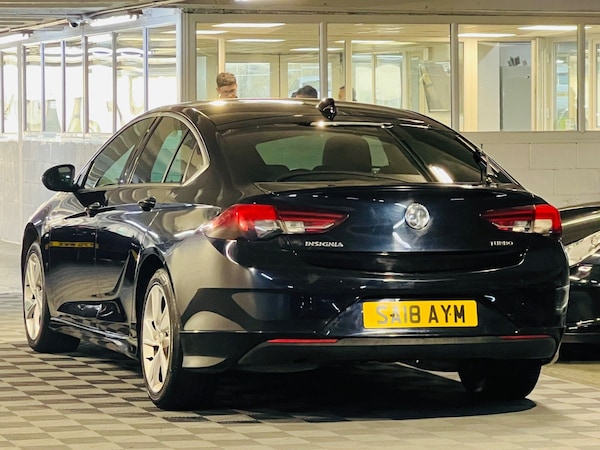 Used Vauxhall Insignia 2018 for sale - 75247277: Photo 3