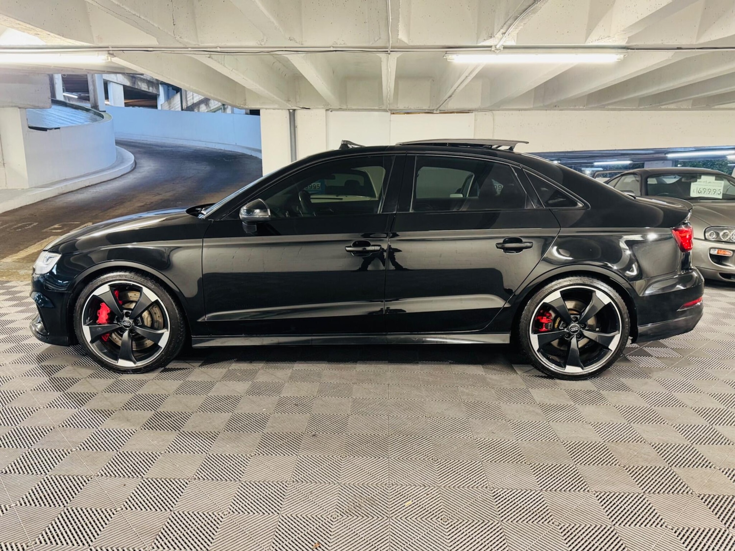 Used Audi RS3 2019 for sale - 77253979: Photo 2