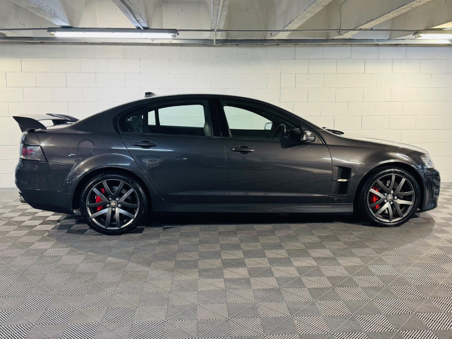 Used Vauxhall VXR8 2009 for sale - 76995473: Photo 5