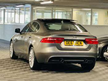 Used Jaguar XE 2017 for sale - 73756432: Photo