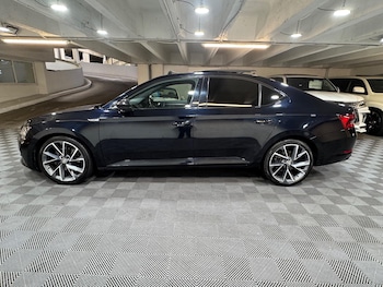 Used Skoda Superb 2020 for sale - 78648779: Photo