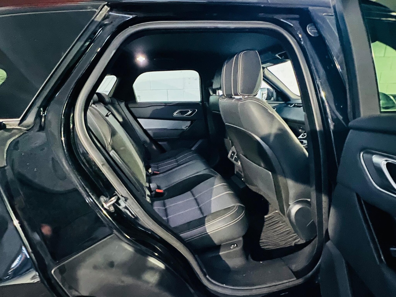 Used Land Rover Range Rover Velar 2019 for sale - 76952925: Photo 12