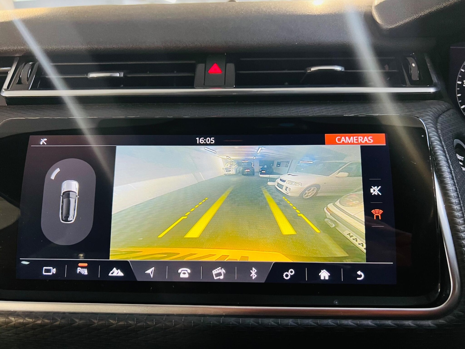 Used Land Rover Range Rover Velar 2019 for sale - 76952925: Photo 14