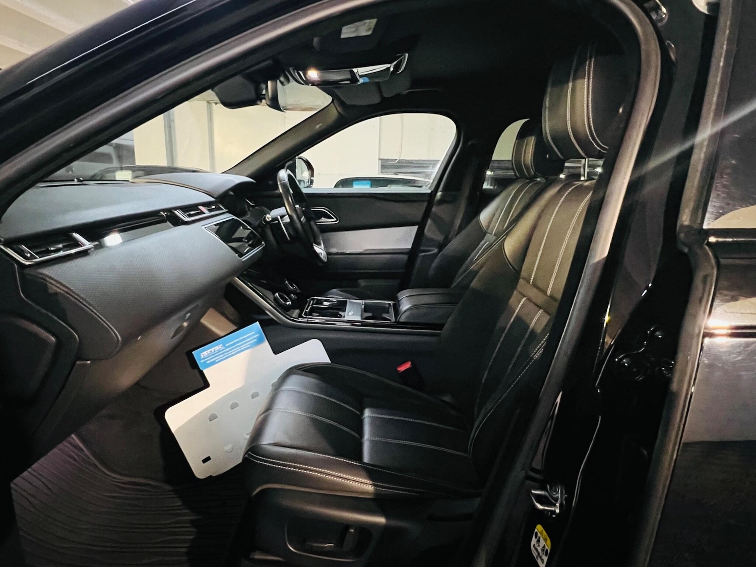 Used Land Rover Range Rover Velar 2019 for sale - 76952925: Photo 9