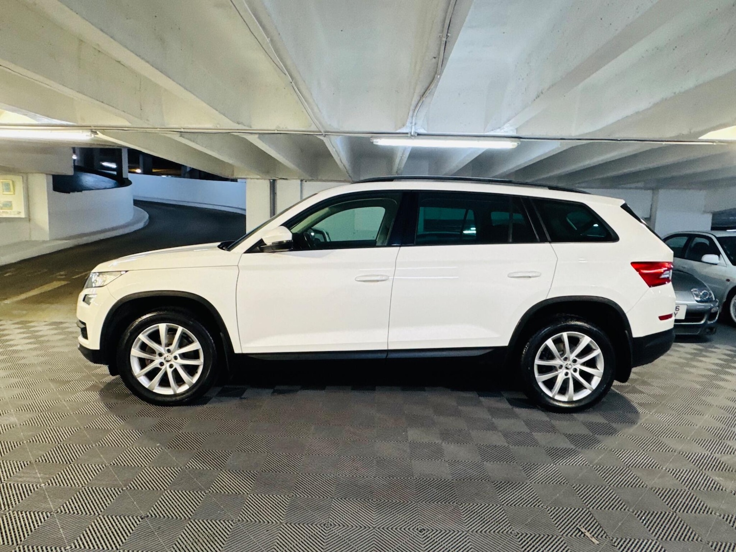 Used Skoda Kodiaq 2019 for sale - 77040217: Photo 2