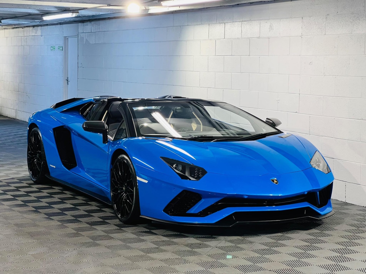 Used Lamborghini Aventador for sale - 76597494: Photo 21
