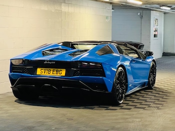 Used Lamborghini Aventador 2018 for sale - 76597494: Photo
