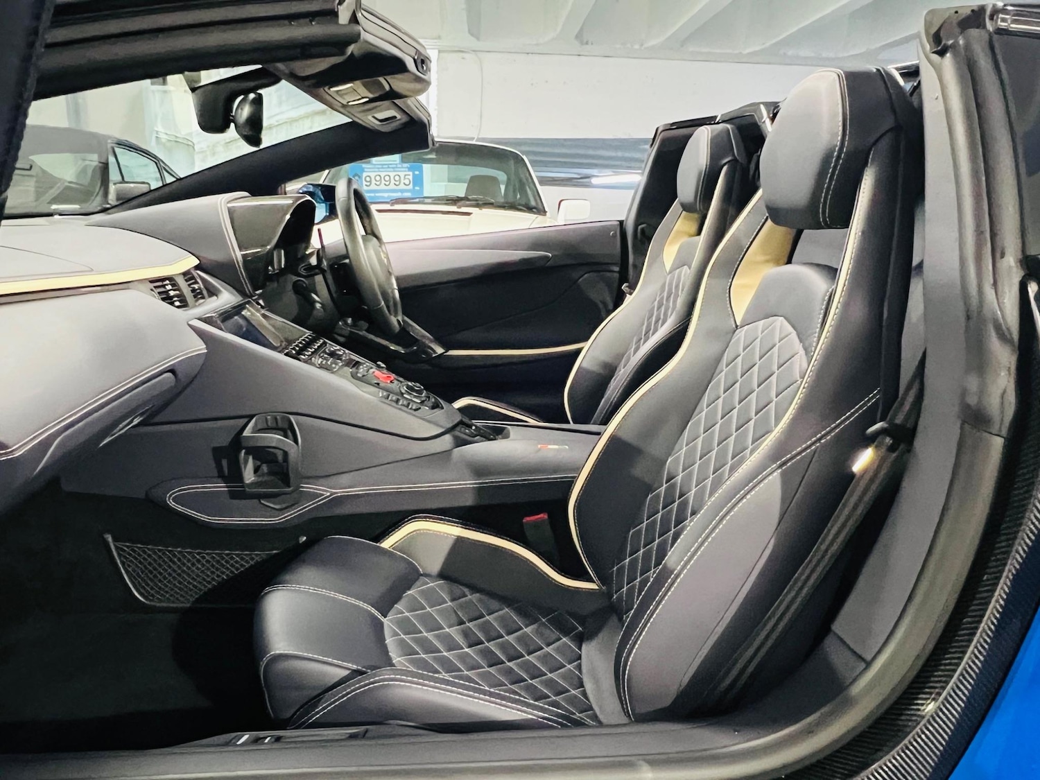 Used Lamborghini Aventador for sale - 76597494: Photo 9