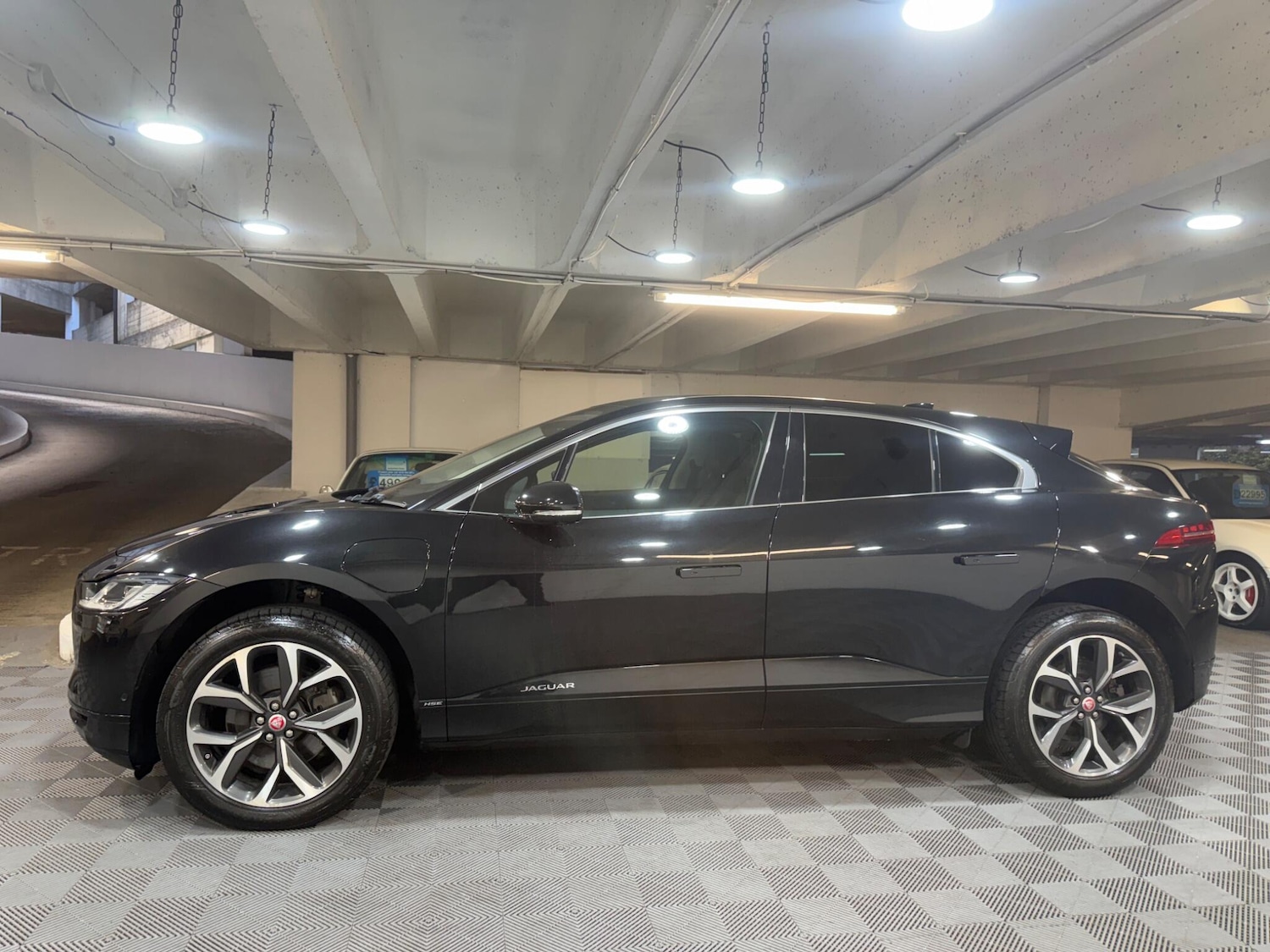 Used Jaguar I-Pace 2020 for sale - 77839240: Photo 2