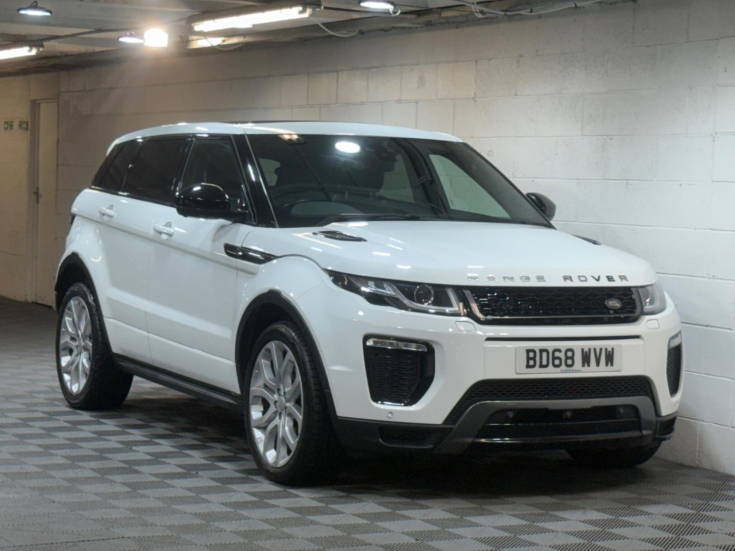 Used Land Rover Range Rover Evoque 2018 for sale - 78046711: Photo 1