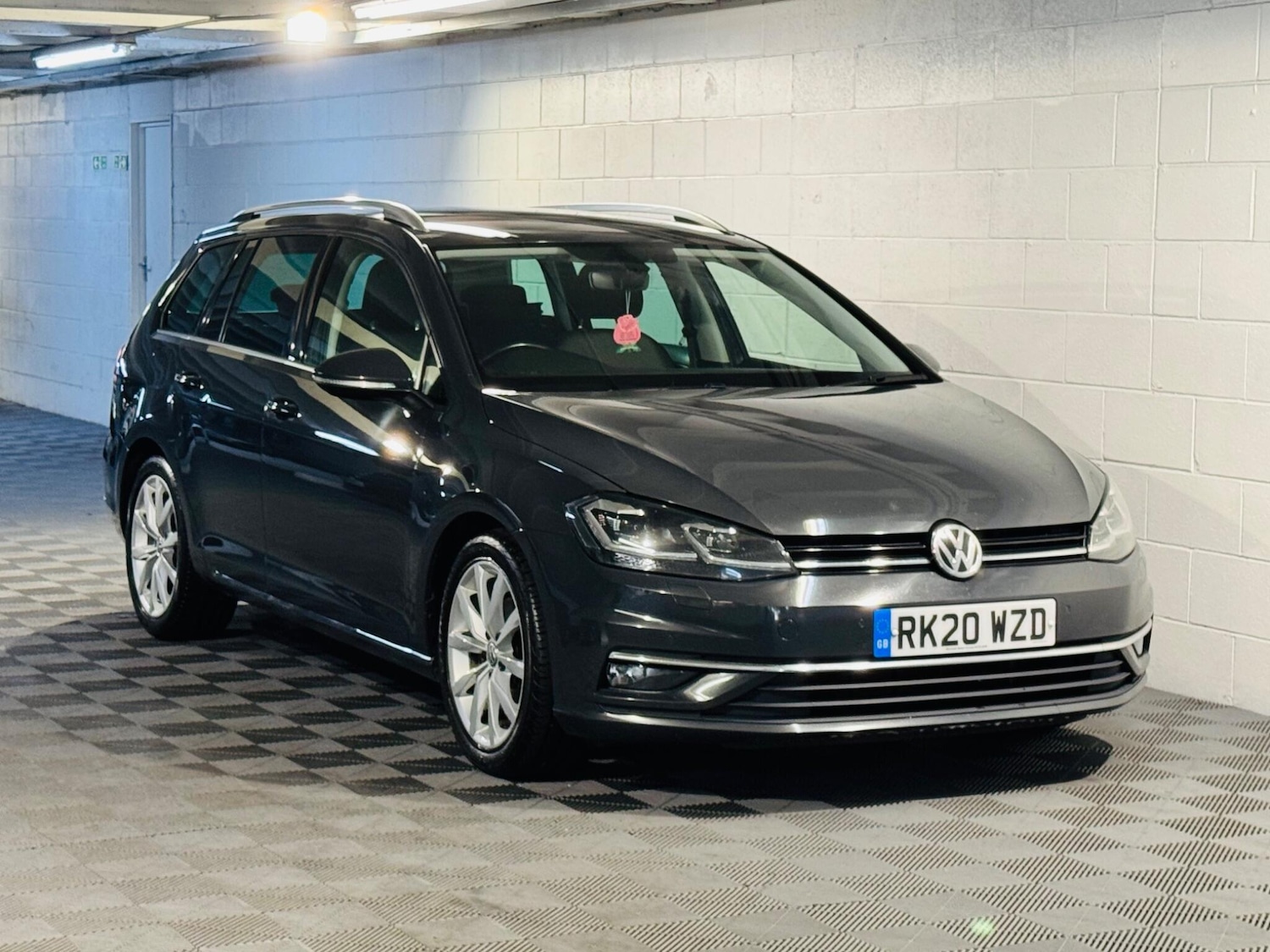 Used Volkswagen Golf 2020 for sale - 76099223: Photo 1
