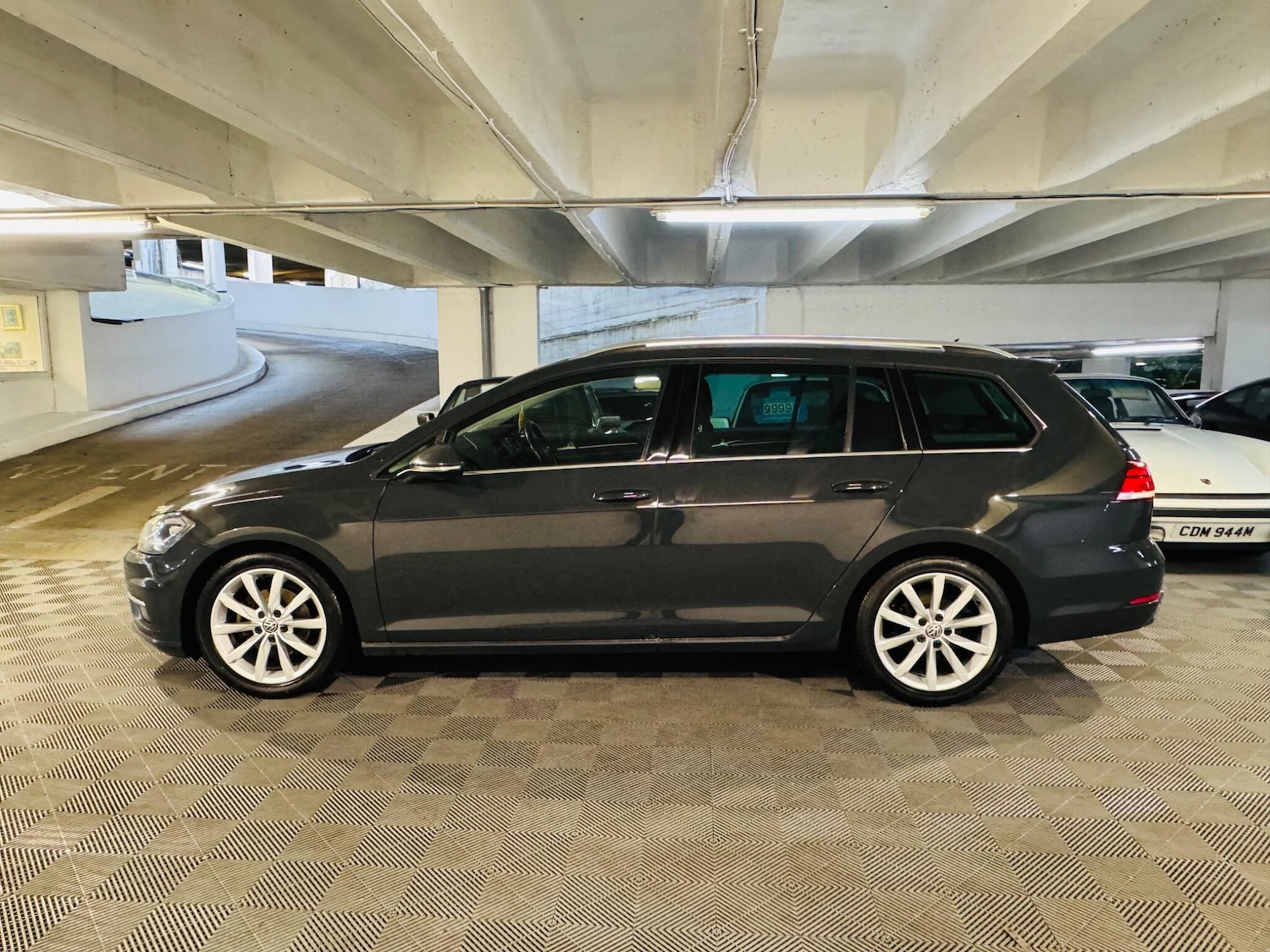 Used Volkswagen Golf 2020 for sale - 76099223: Photo 2