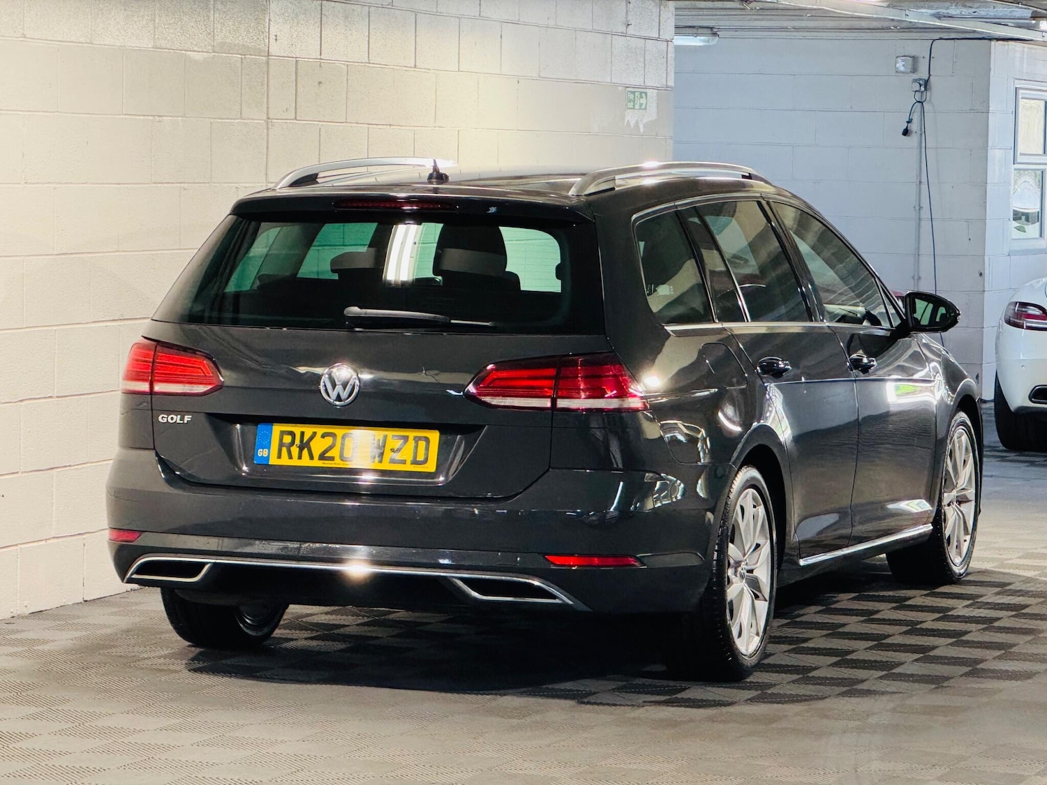 Used Volkswagen Golf 2020 for sale - 76099223: Photo 4
