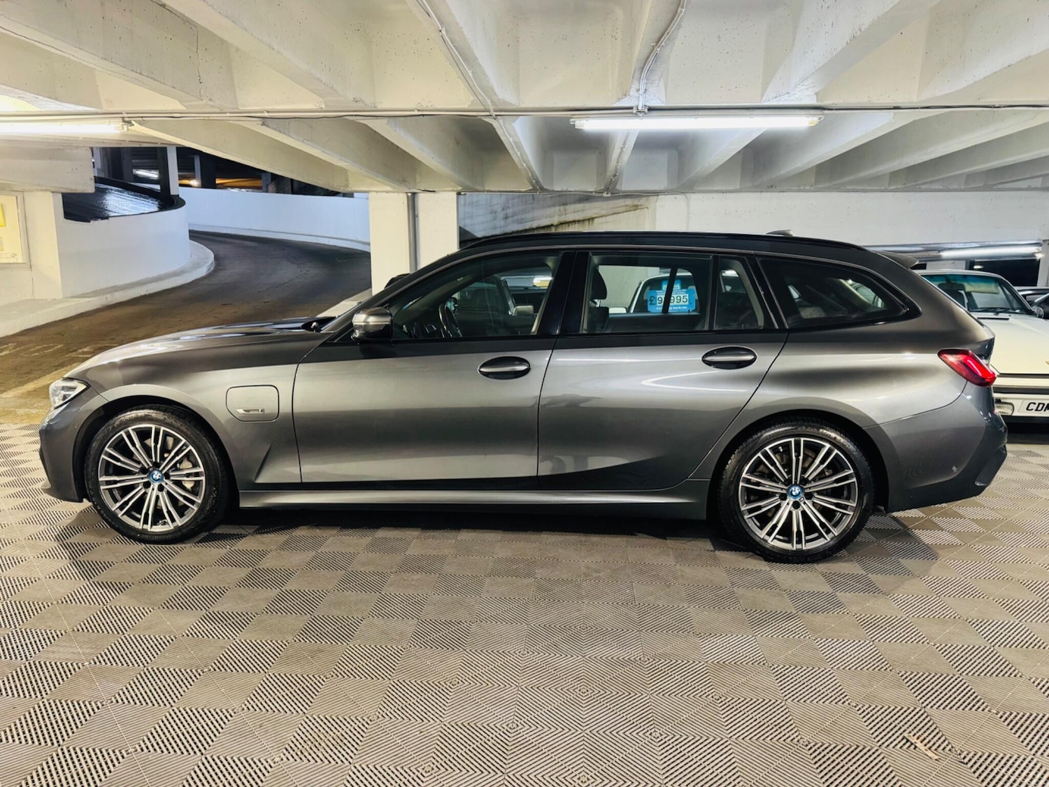 Used BMW 3 Series 2021 for sale - 76991709: Photo 2