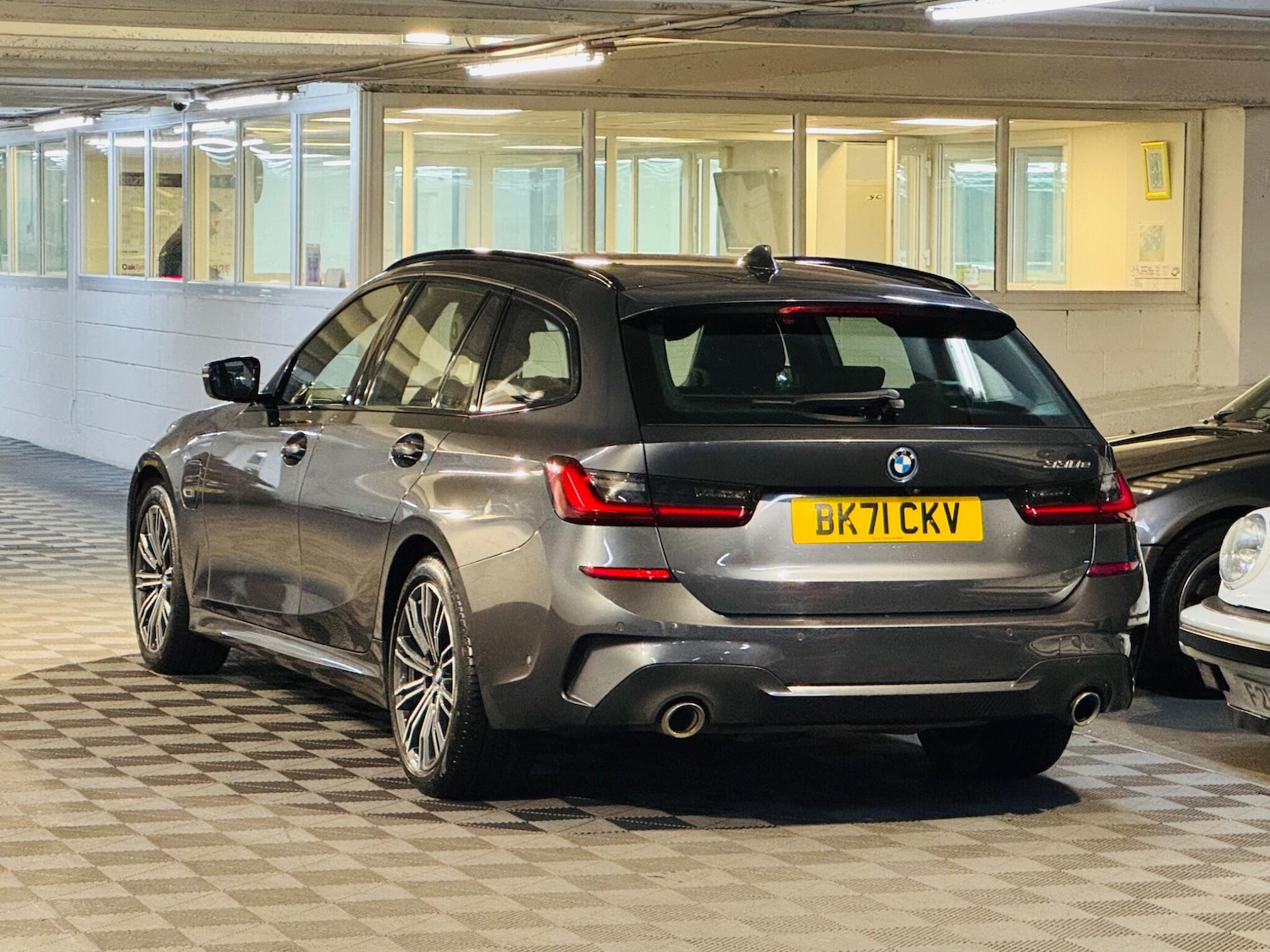 Used BMW 3 Series 2021 for sale - 76991709: Photo 3