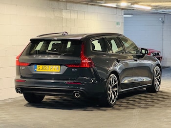 Used Volvo V60 2019 for sale - 75601086: Photo