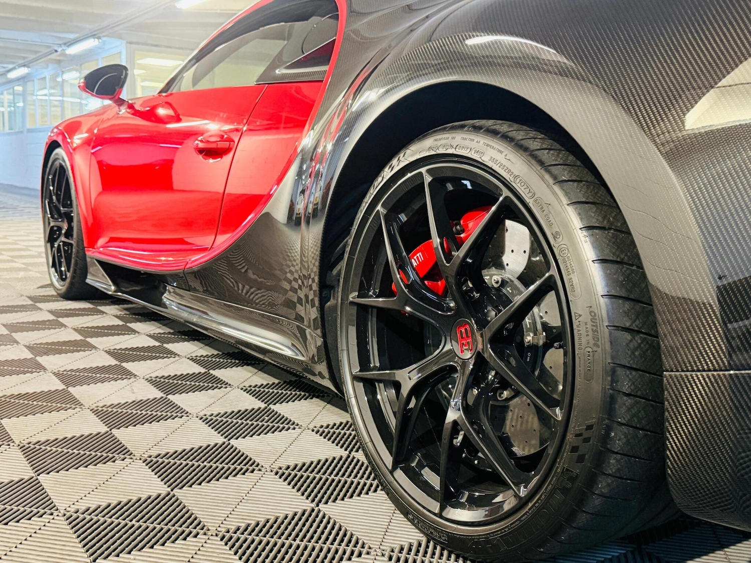 Used Bugatti Chiron for sale - 76988582: Photo 18