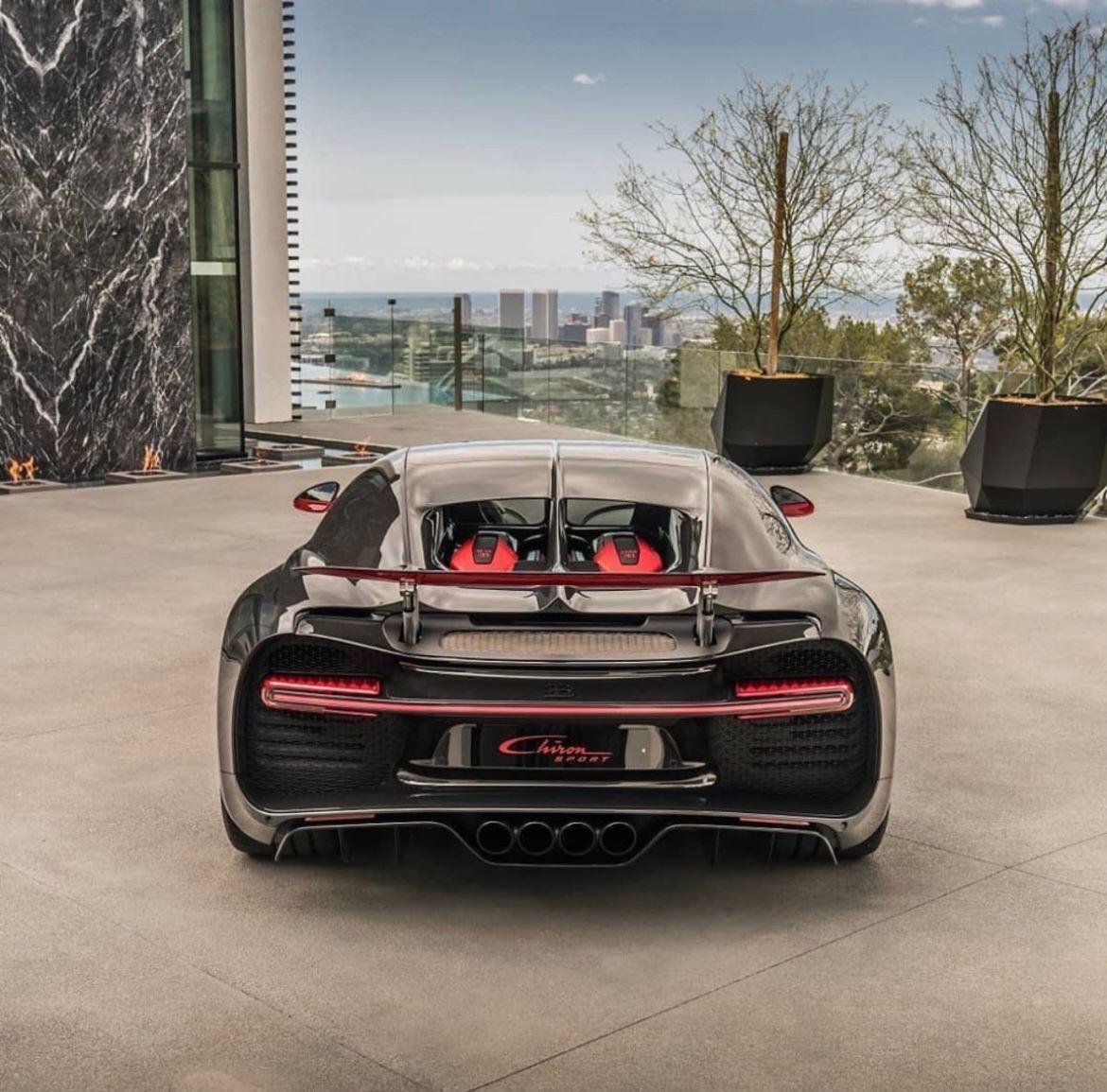 Used Bugatti Chiron for sale - 76988582: Photo 24