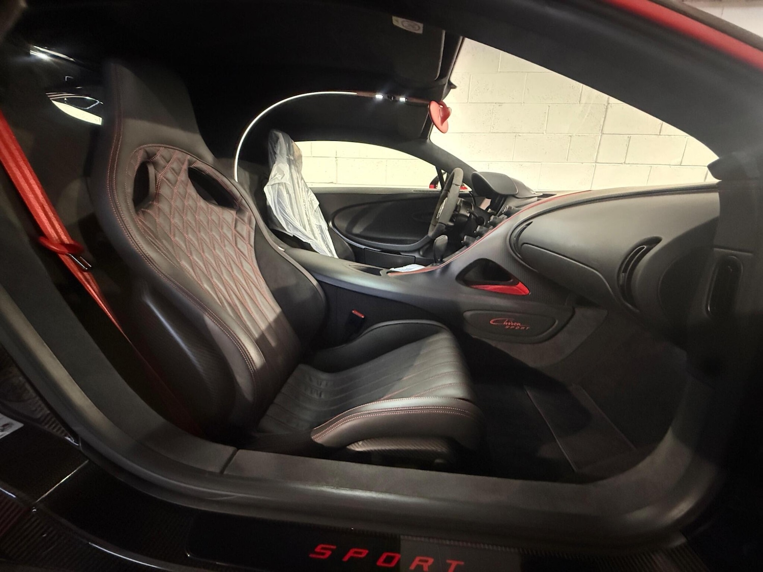 Used Bugatti Chiron for sale - 76988582: Photo 8