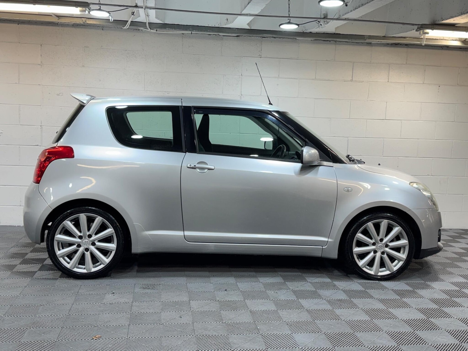 Used Suzuki Swift for sale - 78135826: Photo 5