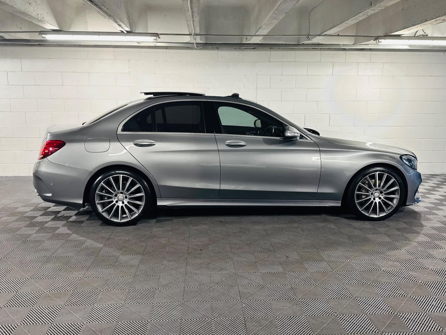 Used Mercedes-Benz C Class 2015 for sale - 77254519: Photo 3