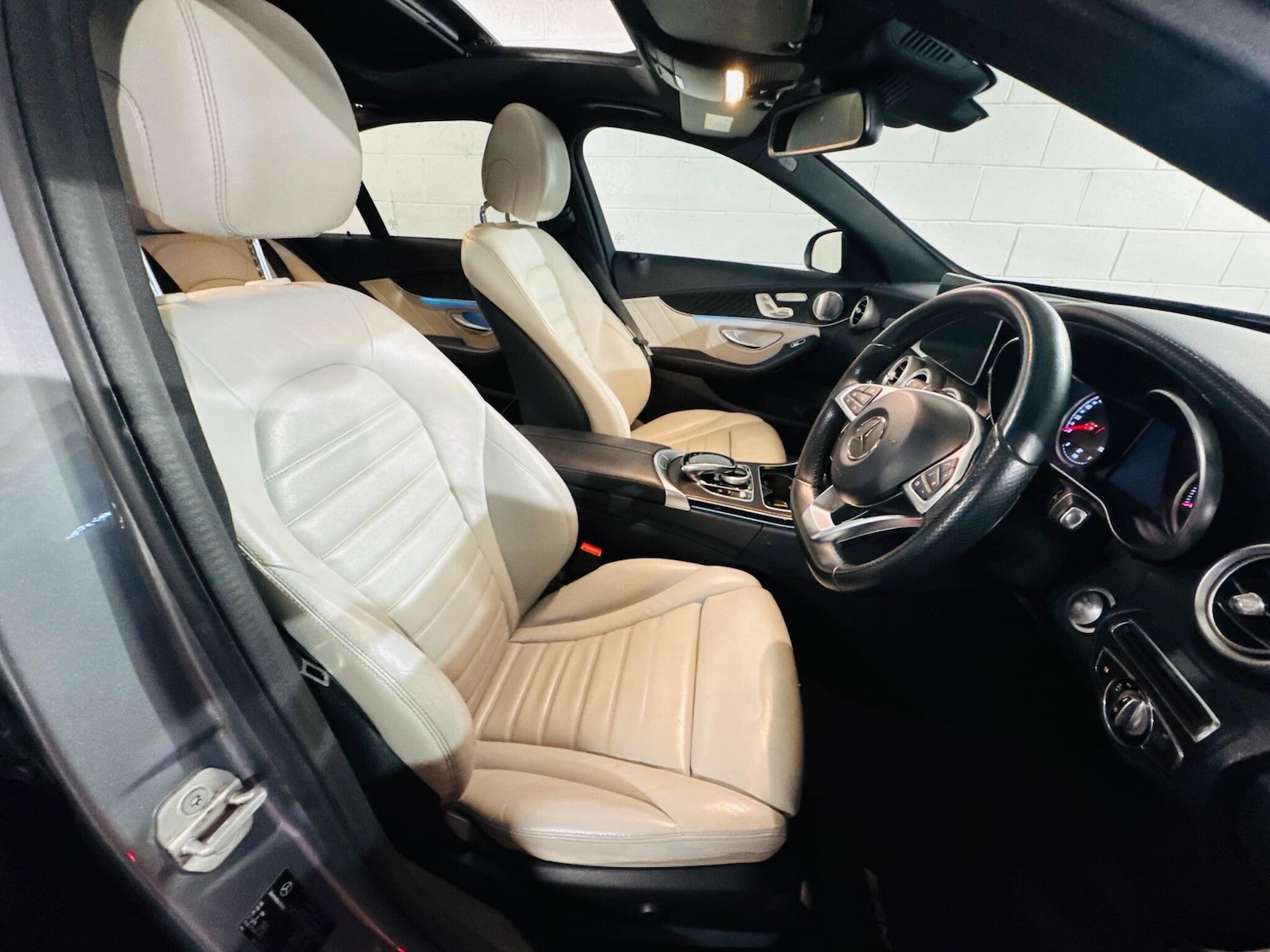 Used Mercedes-Benz C Class 2015 for sale - 77254519: Photo 6