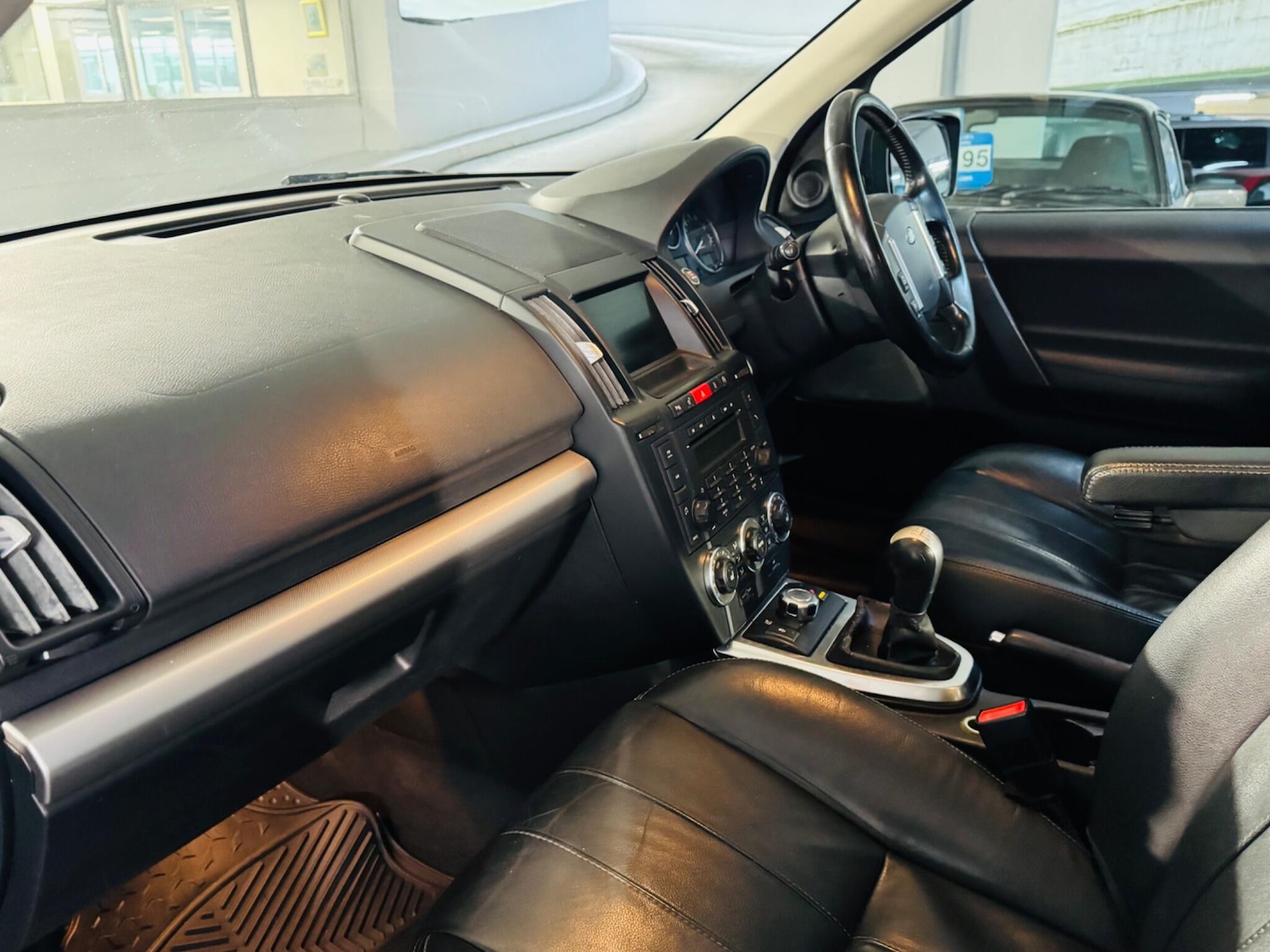 Used Land Rover Freelander 2 2011 for sale - 76381023: Photo 10