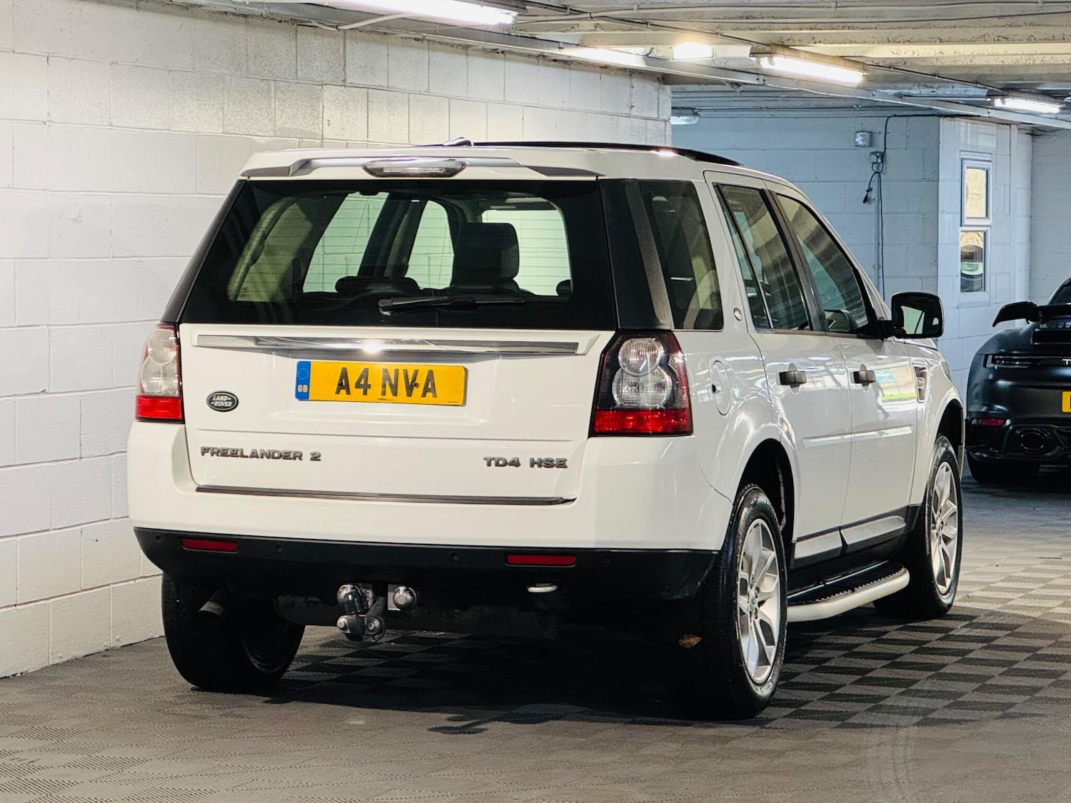 Used Land Rover Freelander 2 2011 for sale - 76381023: Photo 4