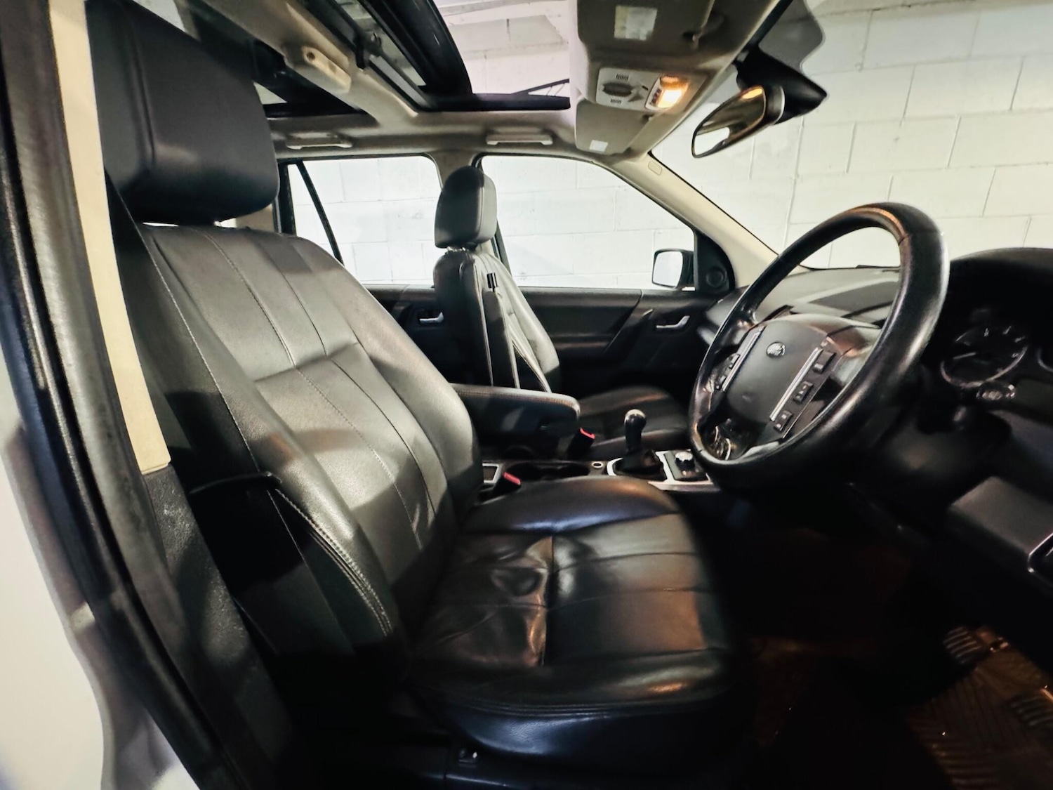 Used Land Rover Freelander 2 2011 for sale - 76381023: Photo 7