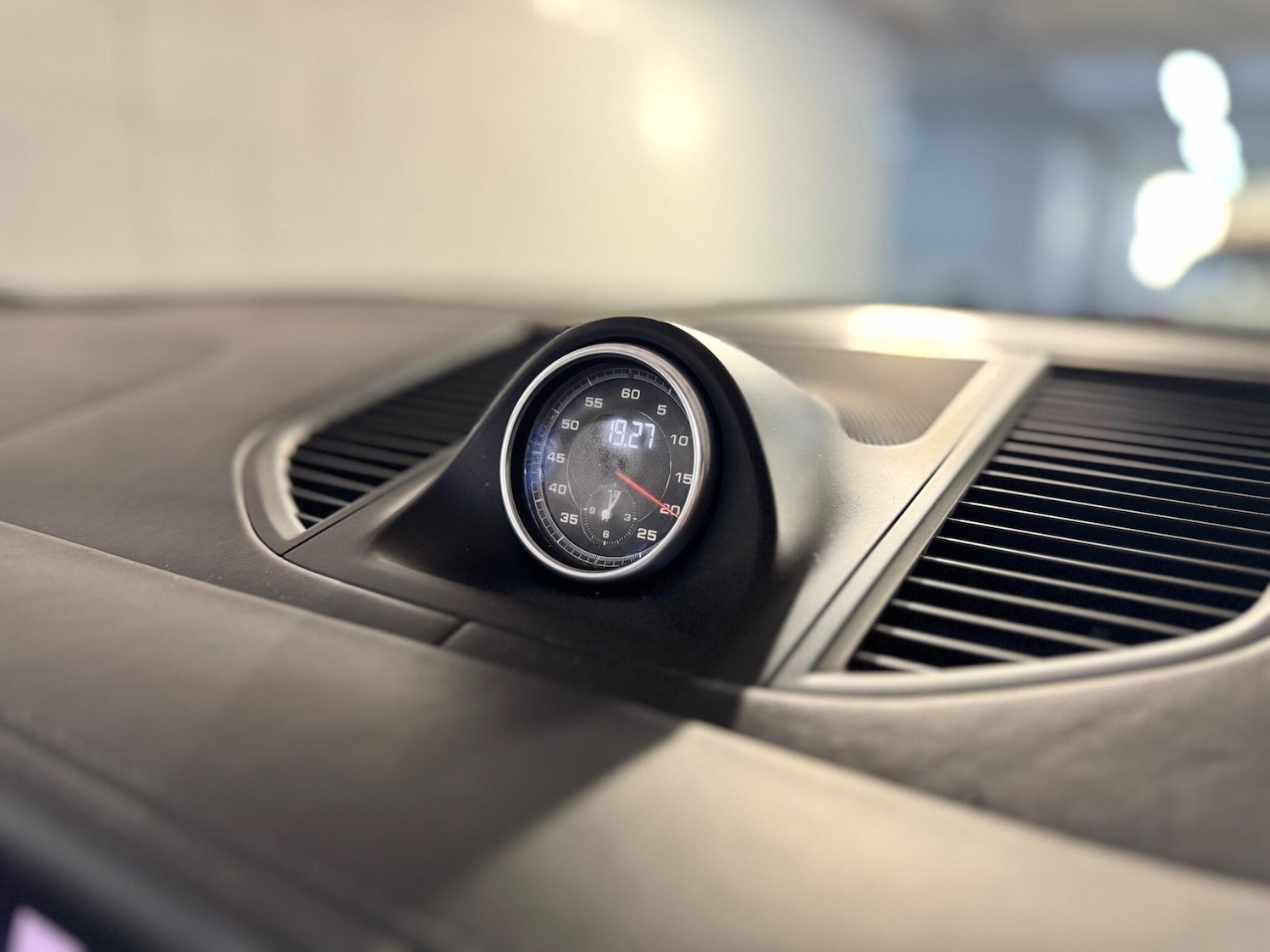 Used Porsche Macan 2019 for sale - 76613404: Photo 16