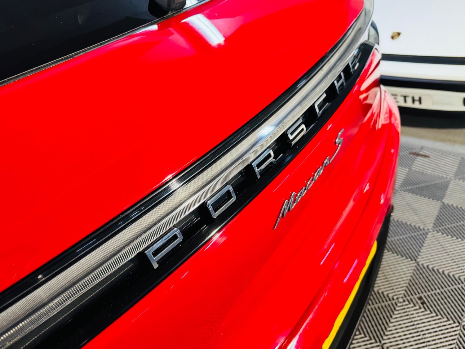 Used Porsche Macan 2019 for sale - 76613404: Photo 18