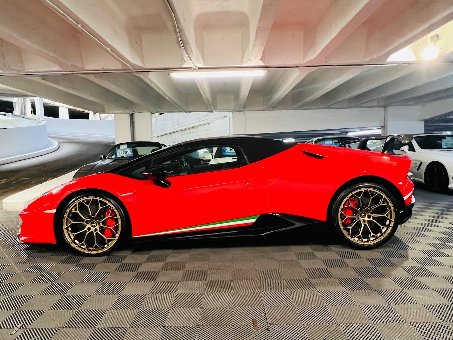 Used Lamborghini Revuelto 2024 for sale - 76997465: Photo 12
