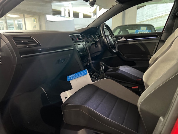 Used Volkswagen Golf 2014 for sale - 73133320: Photo 11