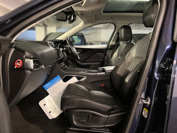 Used Jaguar F-Pace 2016 for sale - 73917333: Photo 10