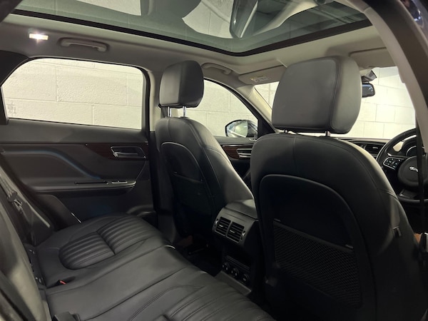 Used Jaguar F-Pace 2016 for sale - 73917333: Photo 13