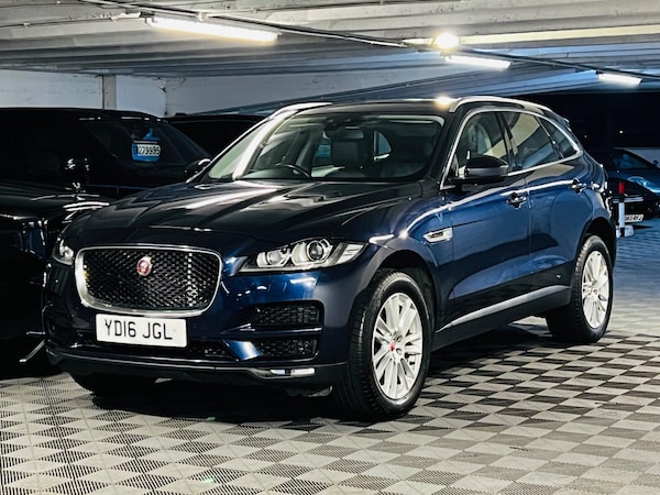 Used Jaguar F-Pace 2016 for sale - 73917333: Photo 6