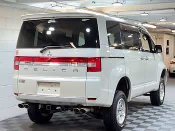 Used Mitsubishi Delica 2007 for sale - 79621748: Photo