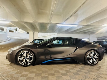 Used BMW i8 2015 for sale - 75904930: Photo