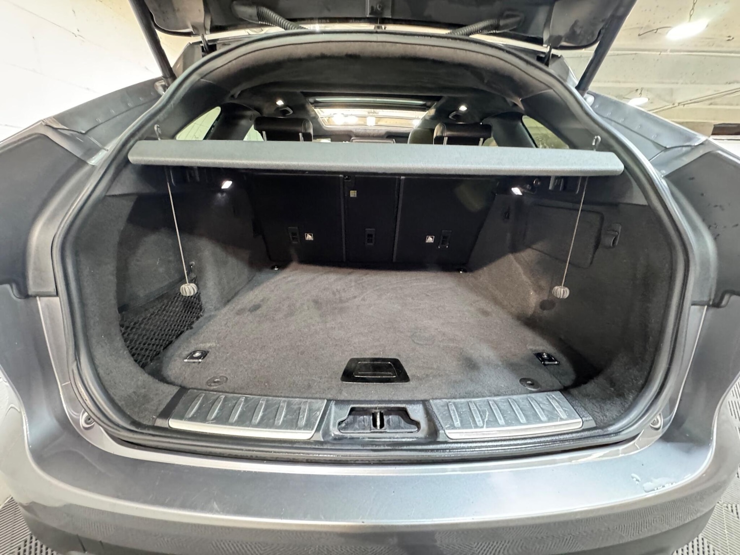 Used Jaguar F-Pace 2019 for sale - 77671076: Photo 14