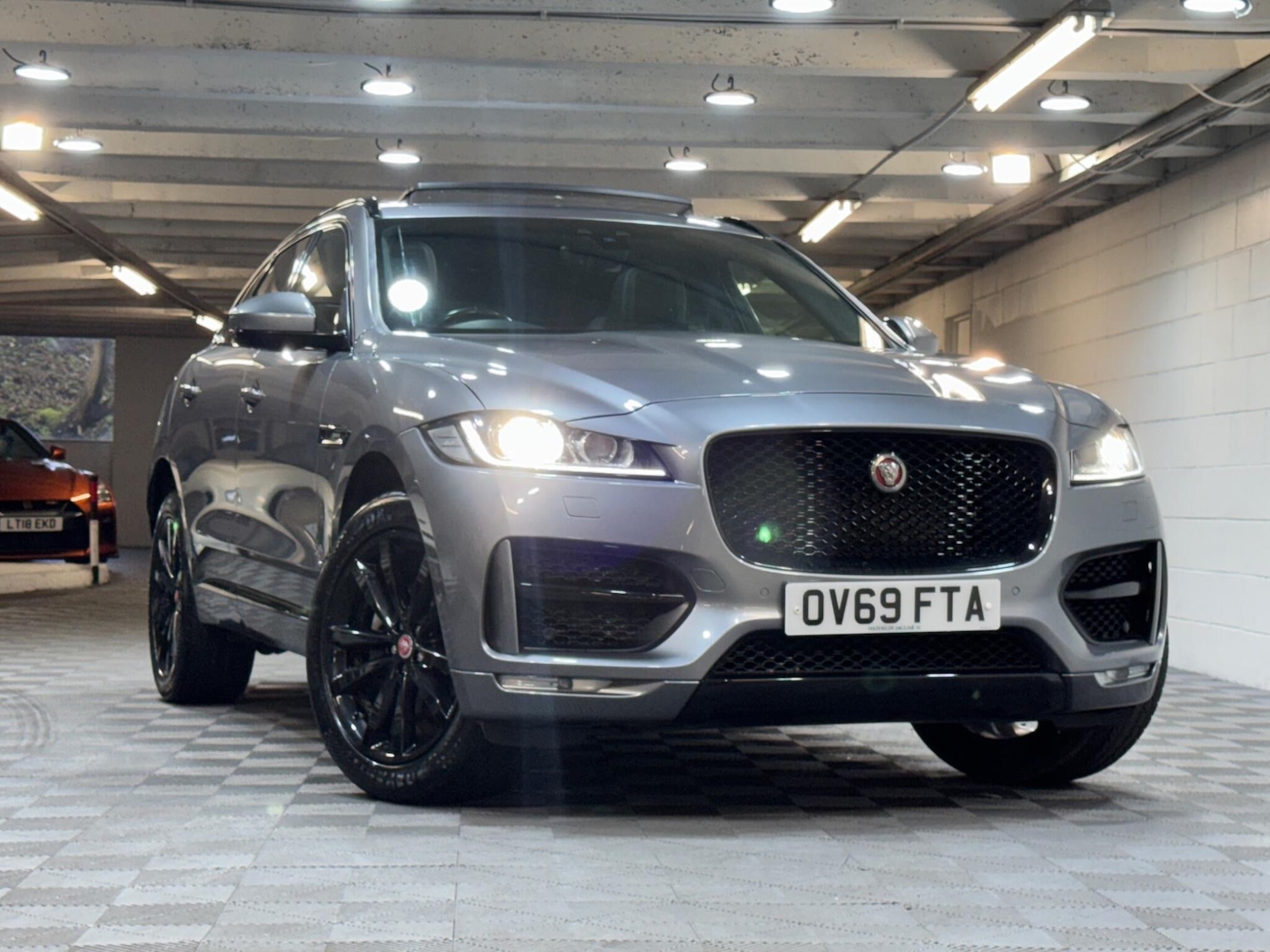 Used Jaguar F-Pace 2019 for sale - 77671076: Photo 7