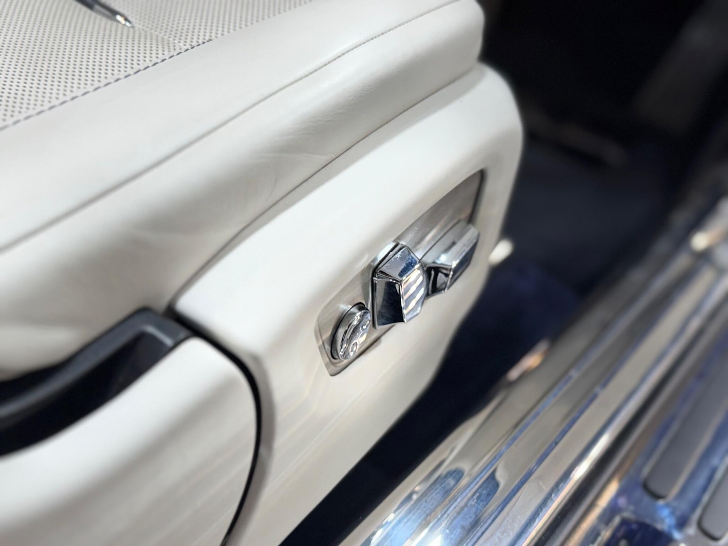 Used Rolls-Royce Silver Dawn 2017 for sale - 77426118: Photo 16