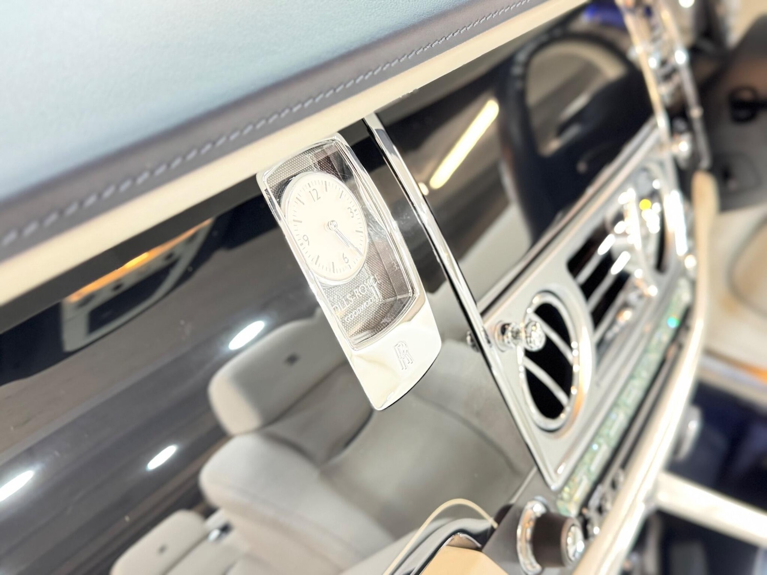 Used Rolls-Royce Silver Dawn 2017 for sale - 77426118: Photo 18