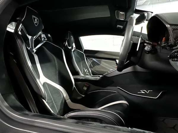 Used Lamborghini Aventador 2017 for sale - 74508537: Photo 8
