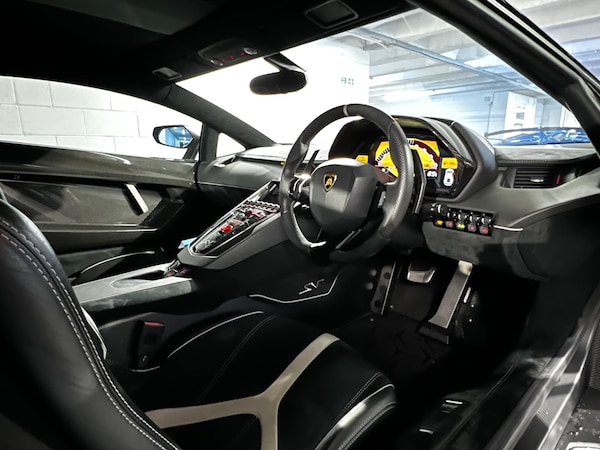 Used Lamborghini Aventador 2017 for sale - 74508537: Photo 9