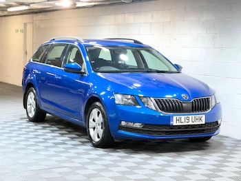 Used Skoda Octavia 2019 for sale - 77387400: Photo