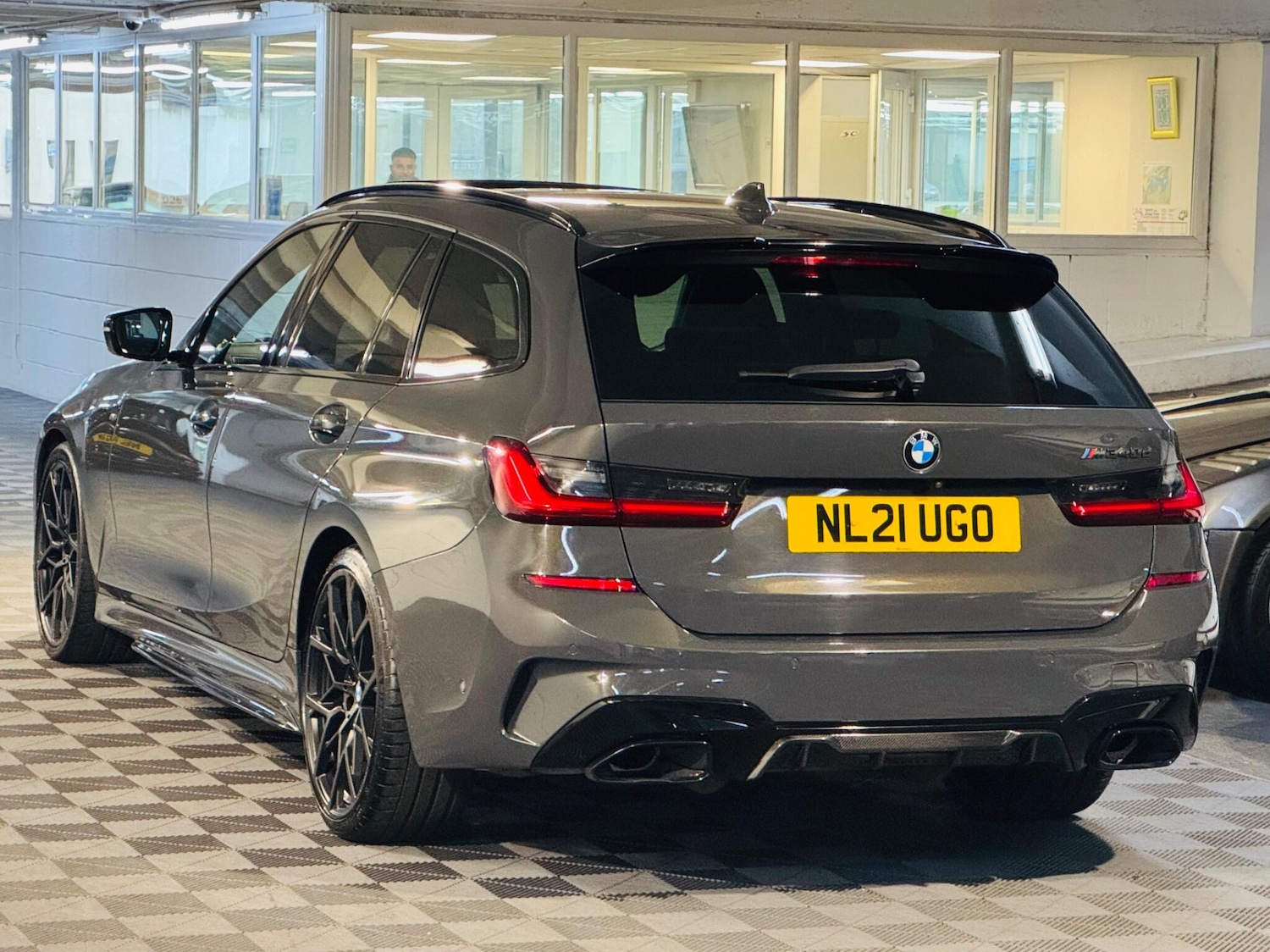 Used BMW 3 Series 2021 for sale - 76988405: Photo 3